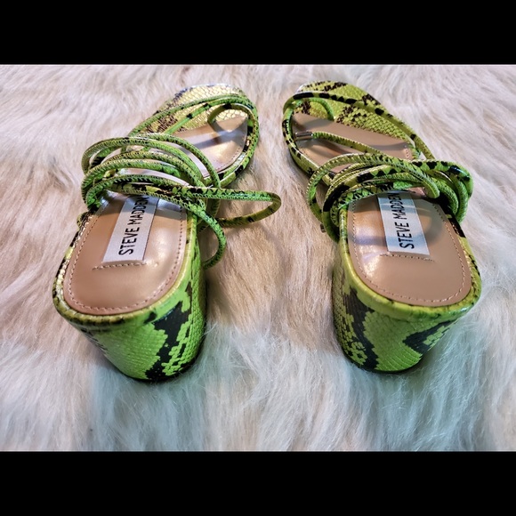 NWOT Steve Madden Green/Black Lace Up Sandals - Picture 3 of 5